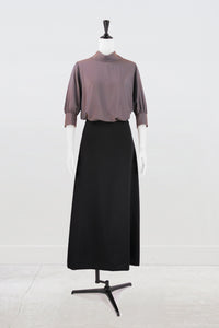 <p>“ELEGANT TIE-NECK” blouse <p> </p>(Rayon/Polyester)</p> <p> ❮受注商品❯ </p>