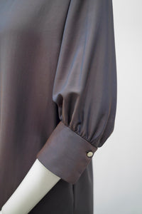 <p>“ELEGANT TIE-NECK” blouse <p> </p>(Rayon/Polyester)</p> <p> ❮受注商品❯ </p>