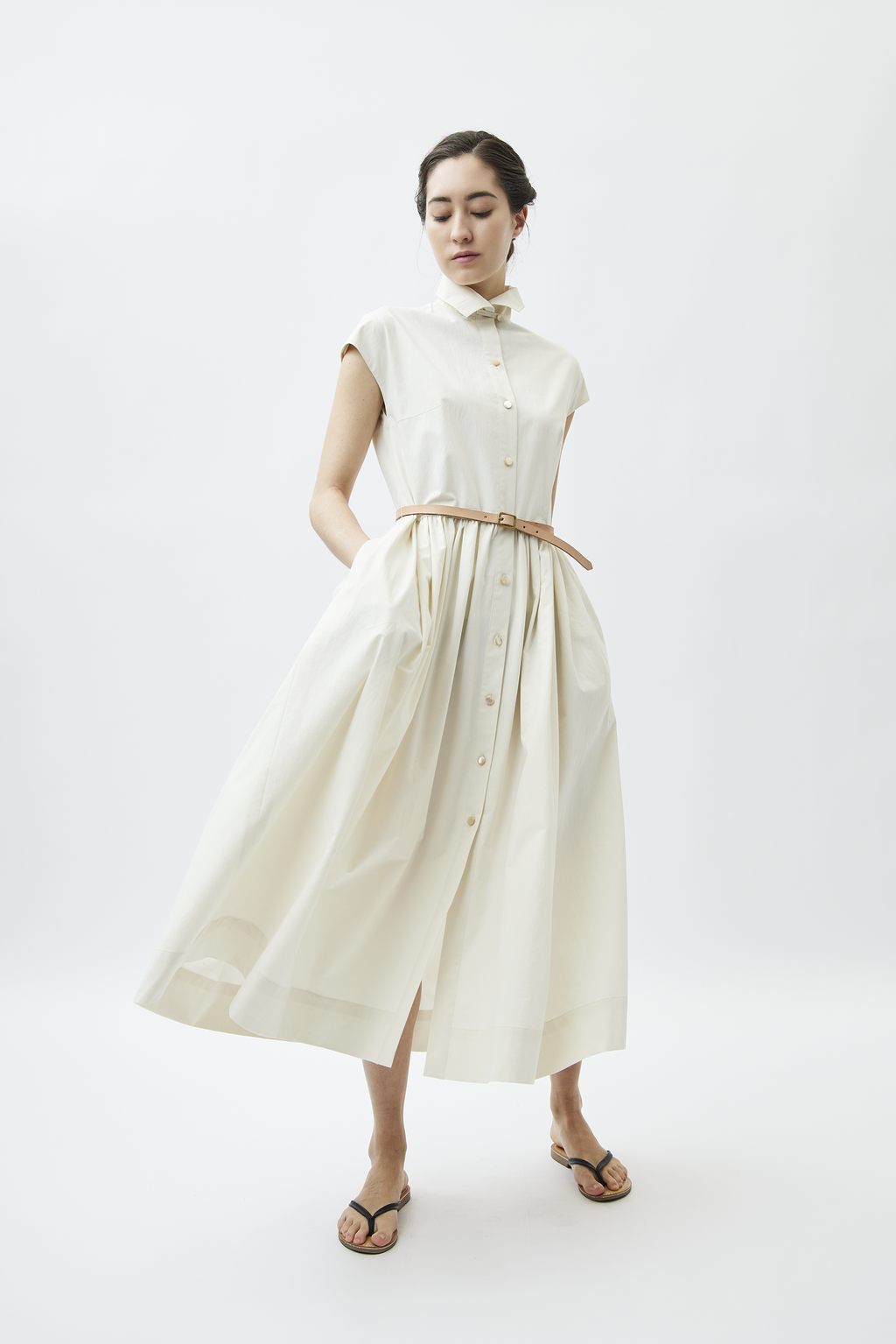 <p>"Robe froncée"</p> <p>( Cotton Twill )</p>