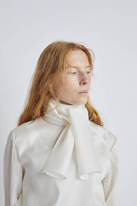 <p>“PETAL” blouse <p> </p>(silk cotton satin organdy)</p>