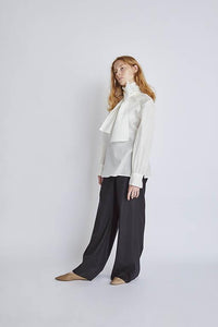 <p>“PETAL” blouse <p> </p>(silk cotton satin organdy)</p>