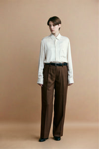 <p>"Two Tuck Pants"</p><p>( Super 120's lambs wool )</p>