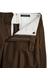<p>"Two Tuck Pants"</p><p>( Super 120's lambs wool )</p>